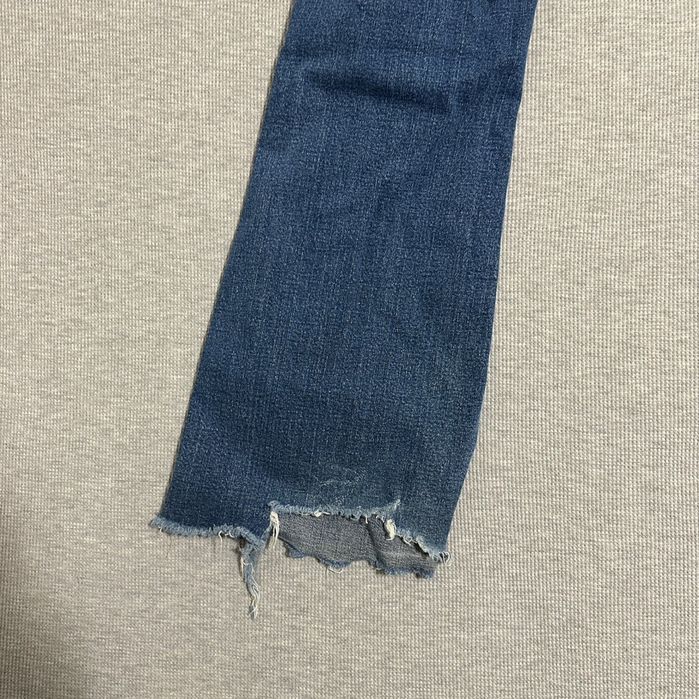 Levi's 519 Low Flare Jeans 13 JR Womens 32x31 Medium Wash Distressed Raw Hem Y2K - Picture 15 of 16